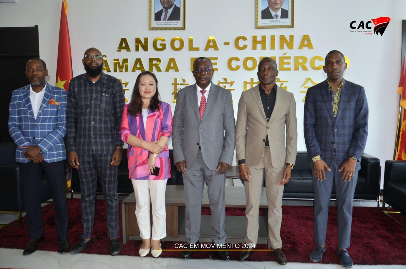 Read more about the article EMBAIXADA DE ANGOLA NA CHINA ESTREITA RELAÇÕES DE PROXIMIDADE COM A CÂMARA DE COMÉRCIO ANGOLA-CHINA