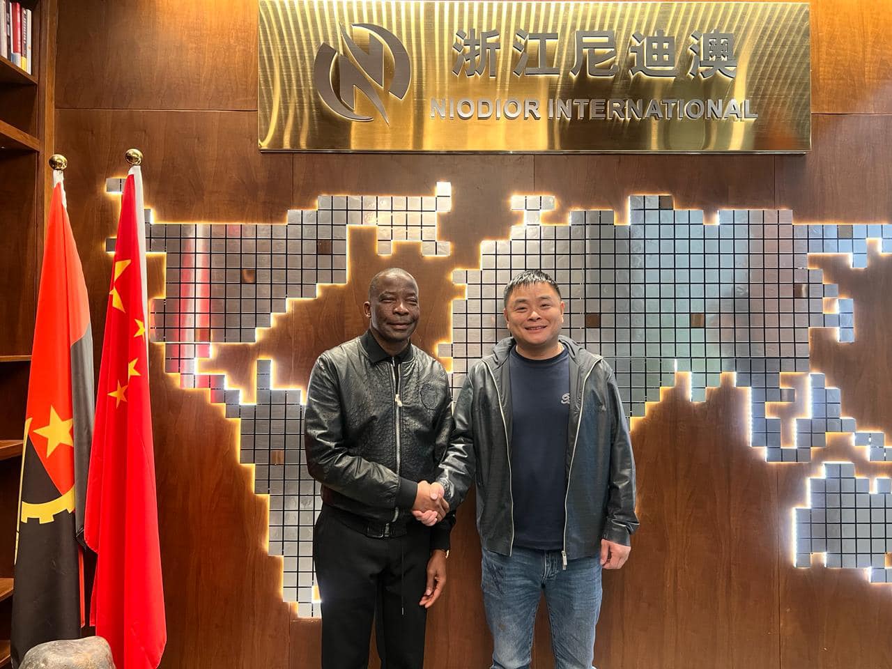 You are currently viewing Presidentes da Câmara de comércio Angola-China e Zee visitam as Instalações do Grupo Niodior Internacional na China