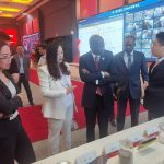 Direcção da Câmara de Comércio Angola-China visita a sede do grupo guolian em beijing