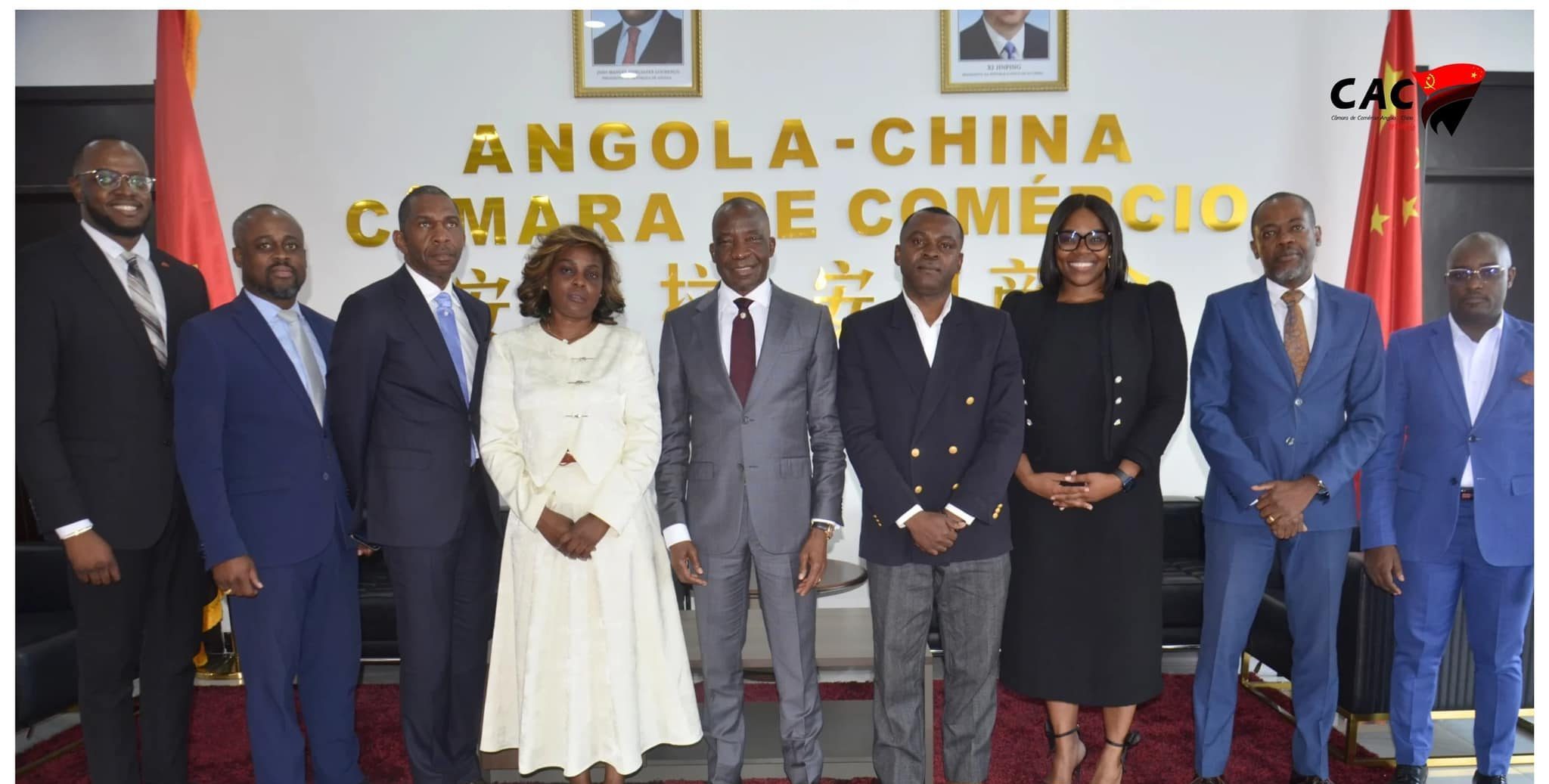 Câmara de Comércio Angola-China e Ministério da indústria e comércio sentam-se a mesma mesa para preparativos da 7ª exposição internacional de importação da china (CIIE) em Shanghai, Republica Popular da China.