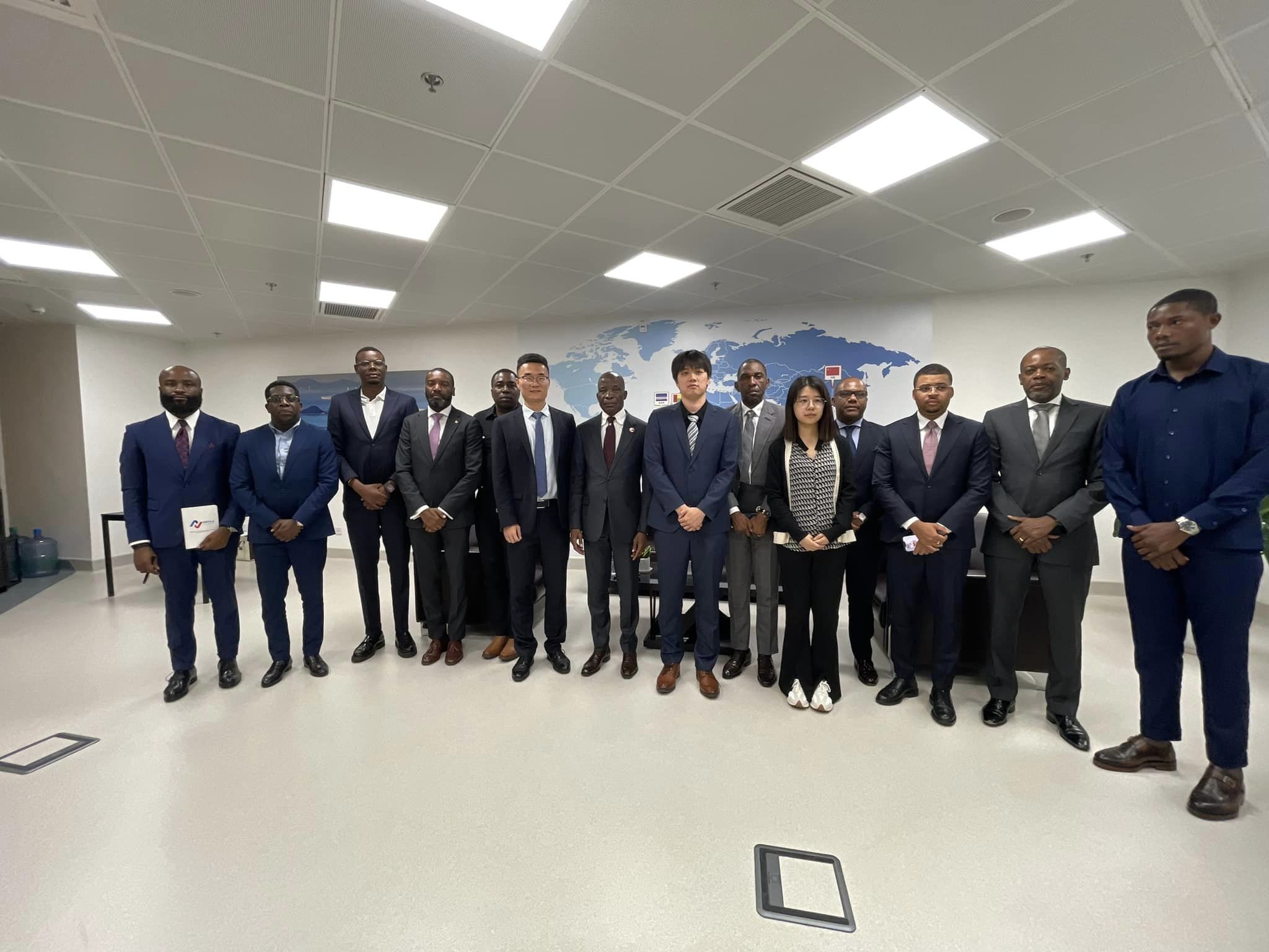 Read more about the article Câmara de Comércio Angola-China estreitam relações com a china-portuguese speaking countries cooperation and development fund